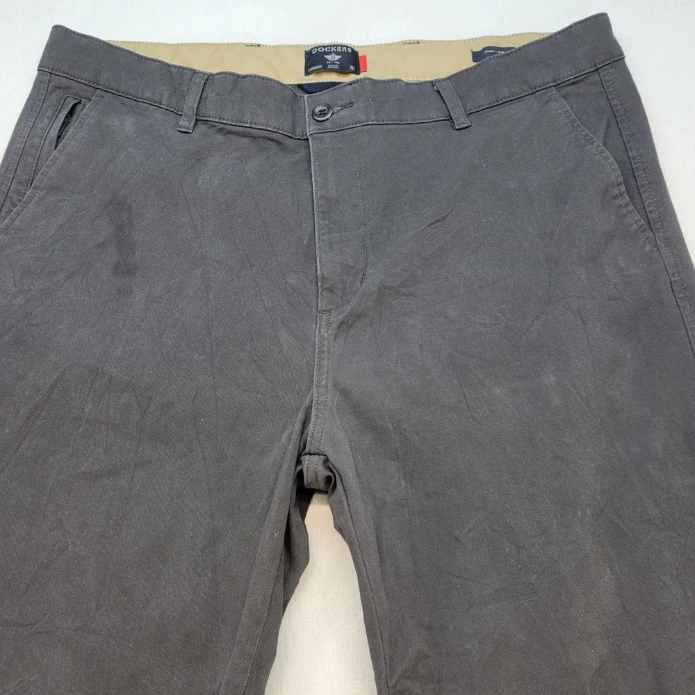 Dockers Chino Pants Mens 38x29 Charcoal Gray Straight Smart 360 Flex Stretch - Picture 2 of 13